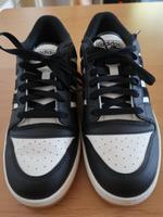 adidas Schuhe Turnschuhe Sportschuhe schwarz  weiß Gr.39 UK 6 top Sachsen-Anhalt - Blankenburg (Harz) Vorschau