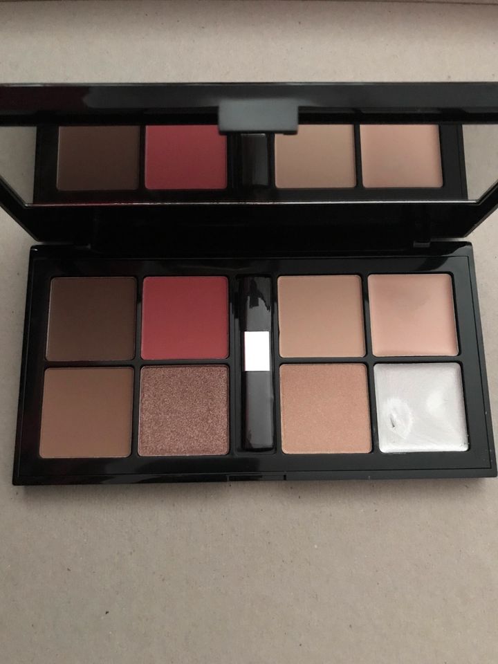 Catrice Face Palette in Wesel