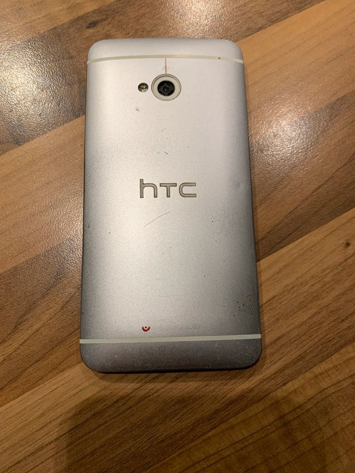 HTC ONE M7 SILBER 32GB SILVER PN07100 ANDROID SMARTPHONE, gebraut in Wendeburg
