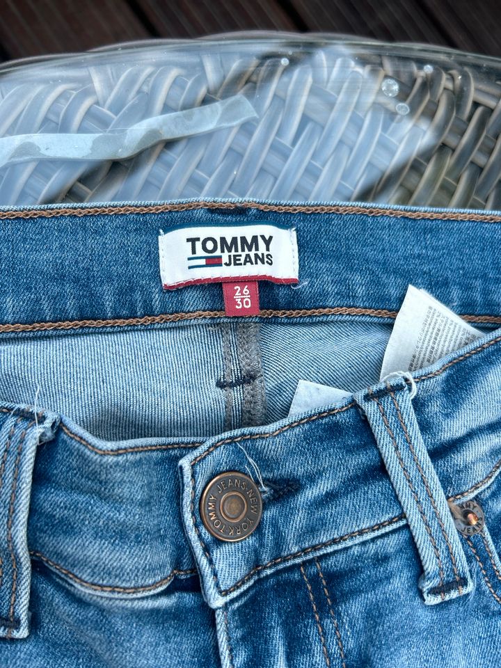 Jeanshose von Tommy Hilfiger in Grafschaft