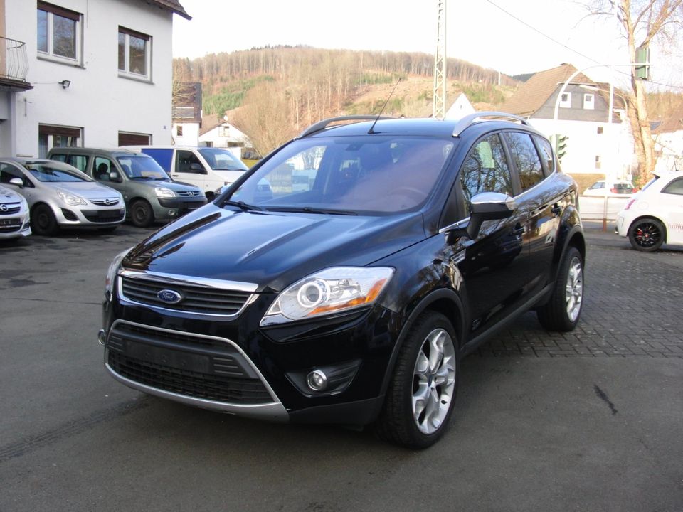 Ford Kuga 2.0 TDCI Titanium 4x4 Leder, Xenon in Lennestadt