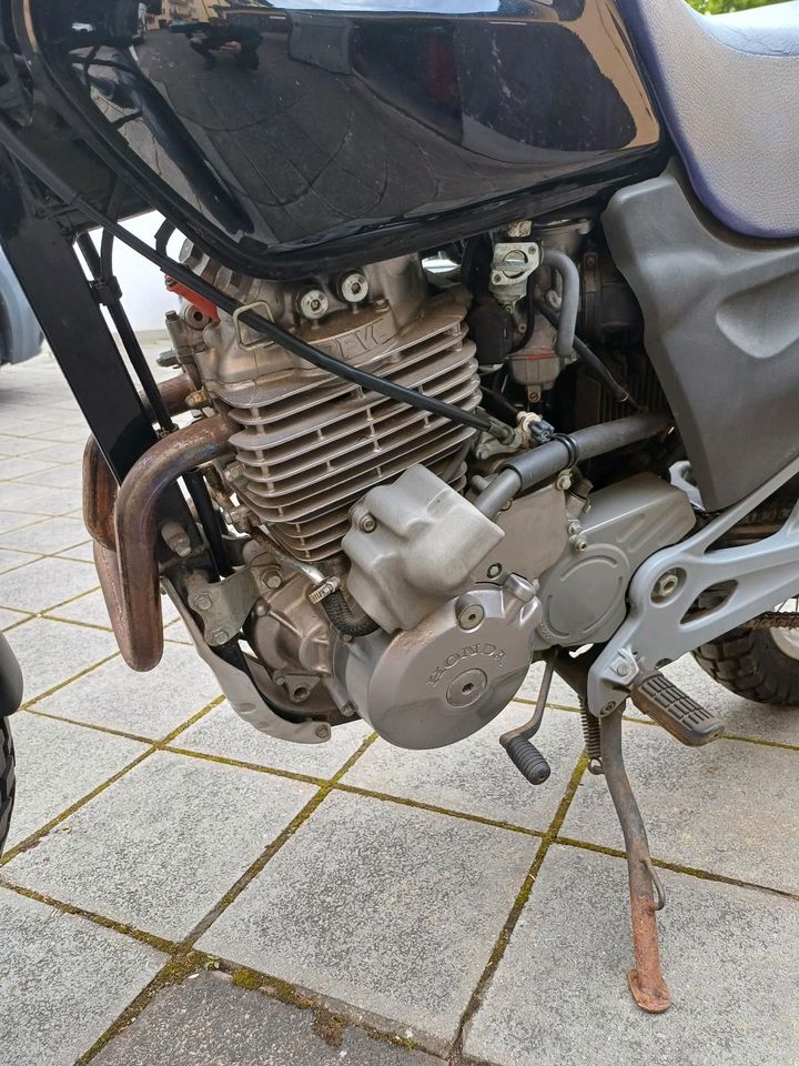 Honda   650 cm SRL in Nürnberg (Mittelfr)