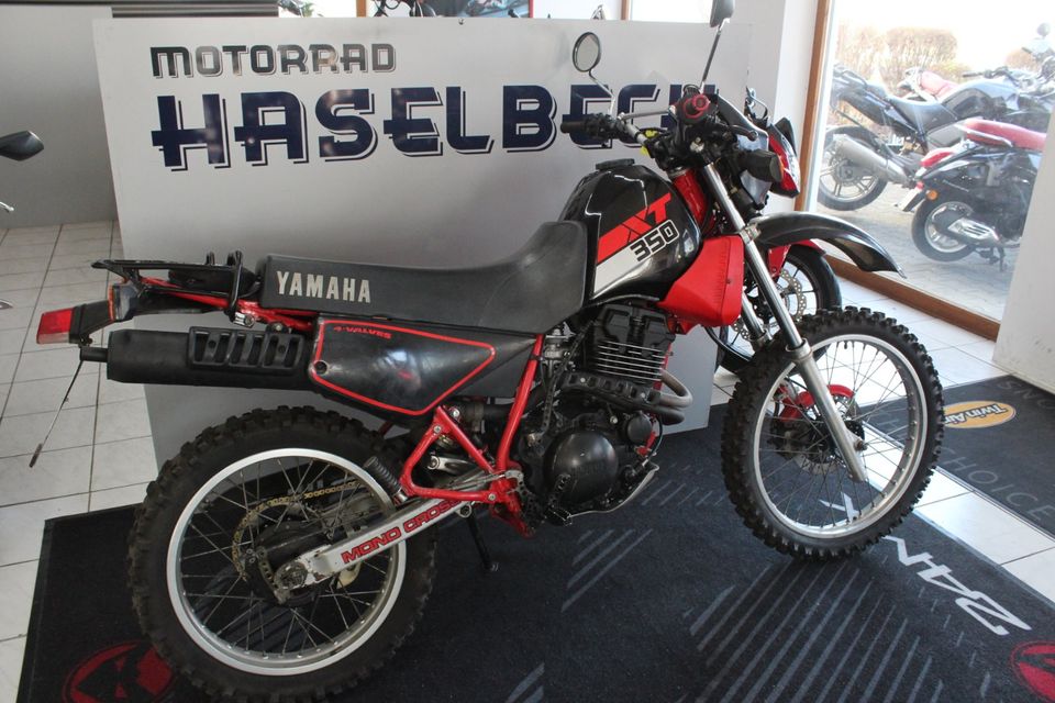 Yamaha XT 350 in Landau a d Isar