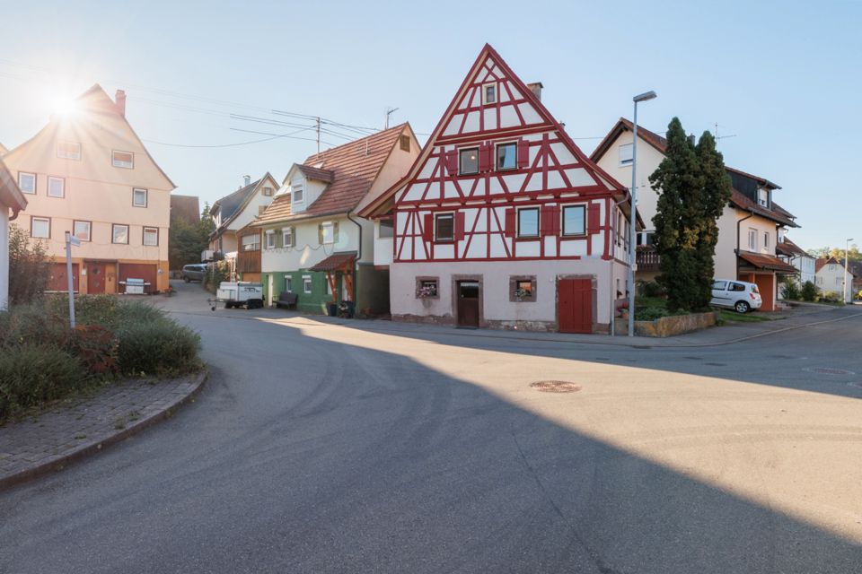 Denkmalgeschütztes Fachwerkhaus | vielfältig nutzbar | wunderschöner Garten in Neubulach