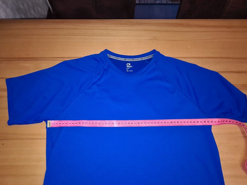 GapFit Funktionsshirt blau Gr. M top Zustand aus USA in Grafenau