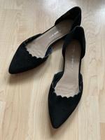 Ballerinas Leder COX Scallops 38 Schuhe Spitz Hexe Occult Hessen - Marburg Vorschau