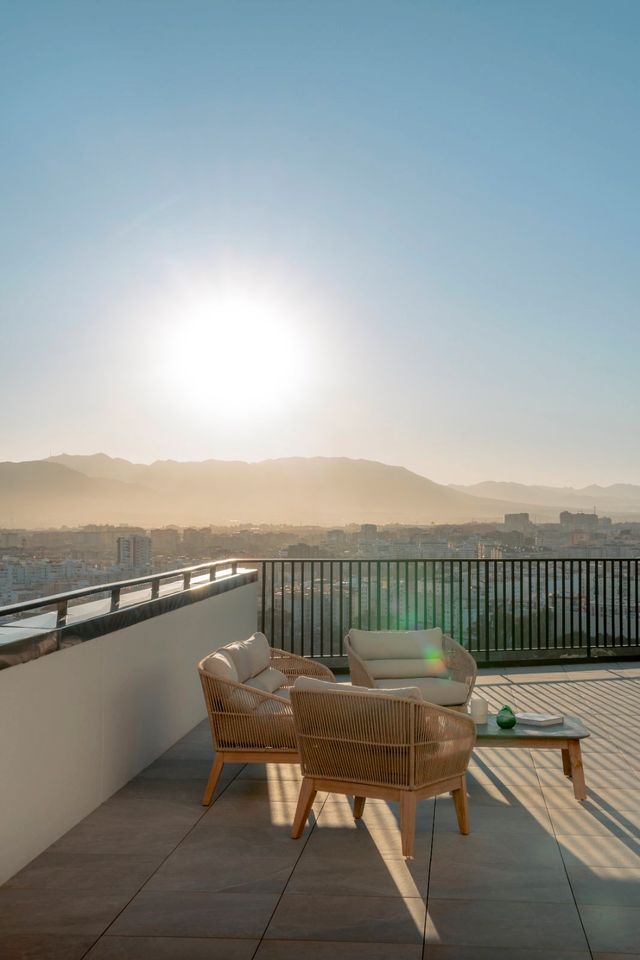 Málaga - SOHO: zentraler Neubau mit atemberaubender Aussicht, exklusiver Ausstattung: Urban Sky in Hamburg