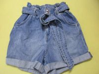 Jeansshorts - Shorts mit Gürtel - Gr. 34 - blau - NEUwertig Bayern - Augsburg Vorschau