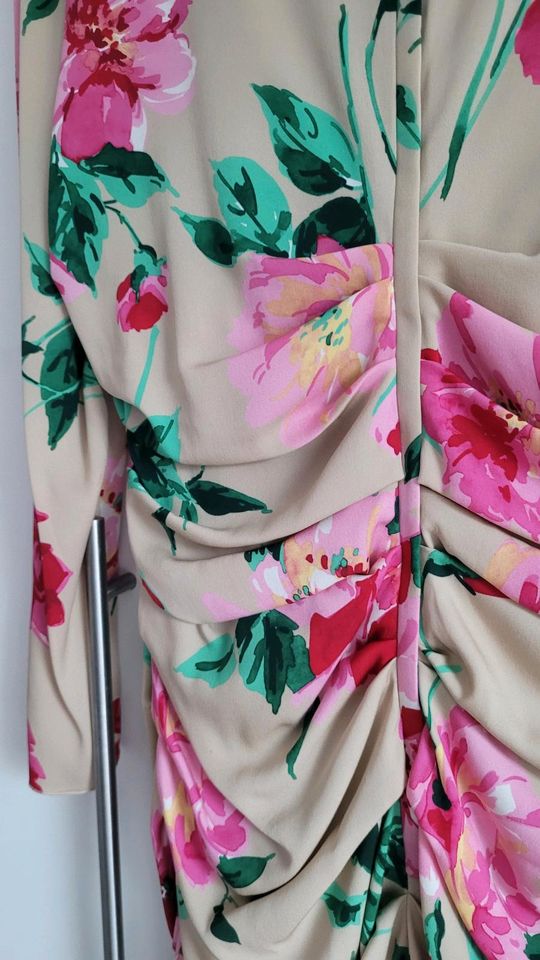 Dolce & Gabbana ❤️ Kleid NP 1400 Euro Seide floral Beide Blumen in Kaiserslautern