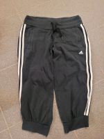 Adidas Hose Shorts xs schwarz  Damen Rheinland-Pfalz - Schoden Vorschau