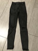 Mädchen Damen Jeans Zara Knie cut in Gr 34 Nordrhein-Westfalen - Weilerswist Vorschau