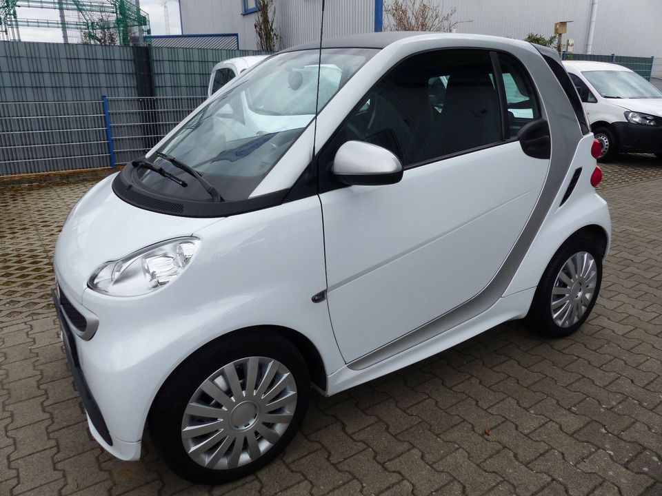 Smart fortwo coupe electric drive 1.Hand Klima in Hockenheim