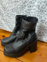 Platform Stiefel mit Absatz Berlin - Charlottenburg Vorschau
