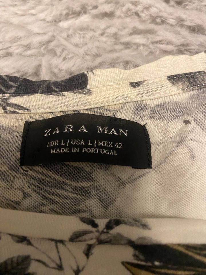 Zara T-Shirt Größe L Gut gepflegt in Villingen-Schwenningen