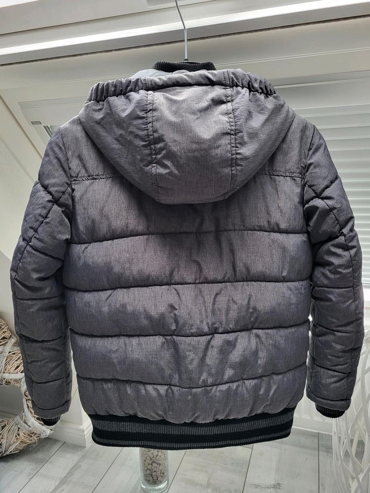 Kinder Winter Jacke Gr. 128 in Munster