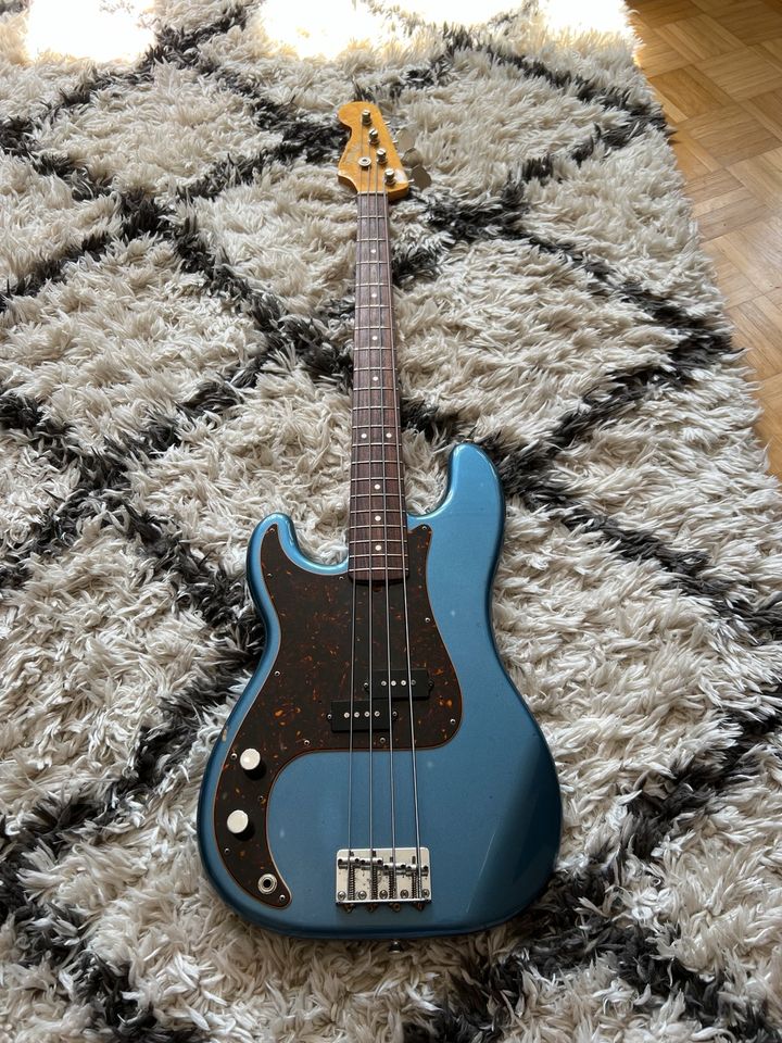 Fender Japan Precision Bass Lefthand Linkshänder in Würzburg