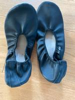 Turnschuhe, Schläppchen, Alex schwarz Leder 39 Berlin - Tempelhof Vorschau