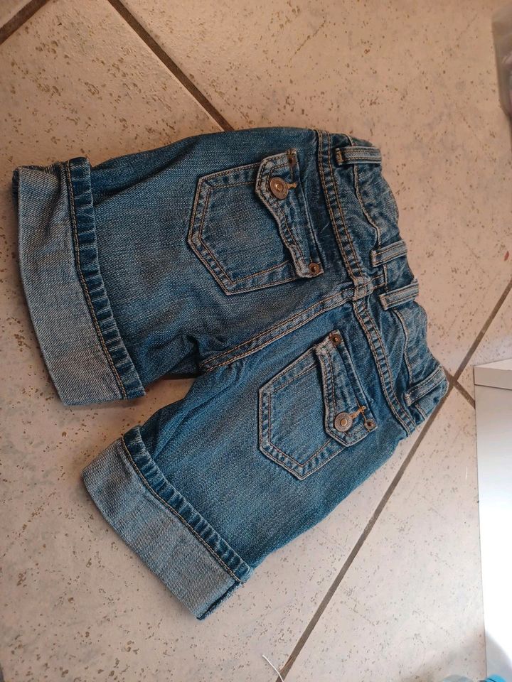Sommerhose, Jeans kurz Benetton Größe 98 in Tettnang