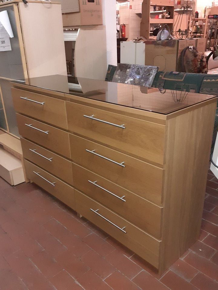 Sideboard mit Glasplatte in Solingen