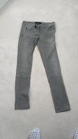 Graue Skinny Jeans von Calvin Klein (W27/L30) Kr. München - Planegg Vorschau