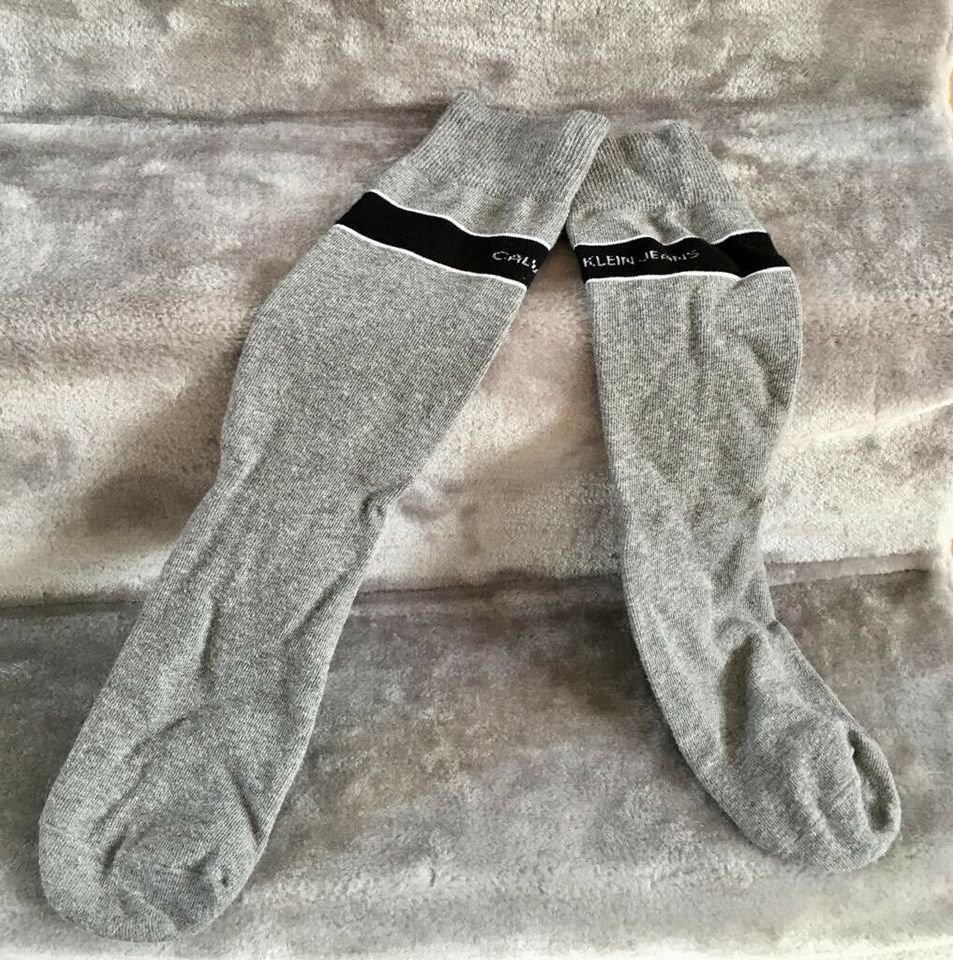 CALVIN KLEIN JEANS SOCKEN 41 grau vintage y2k ck retro style mode in Aichtal