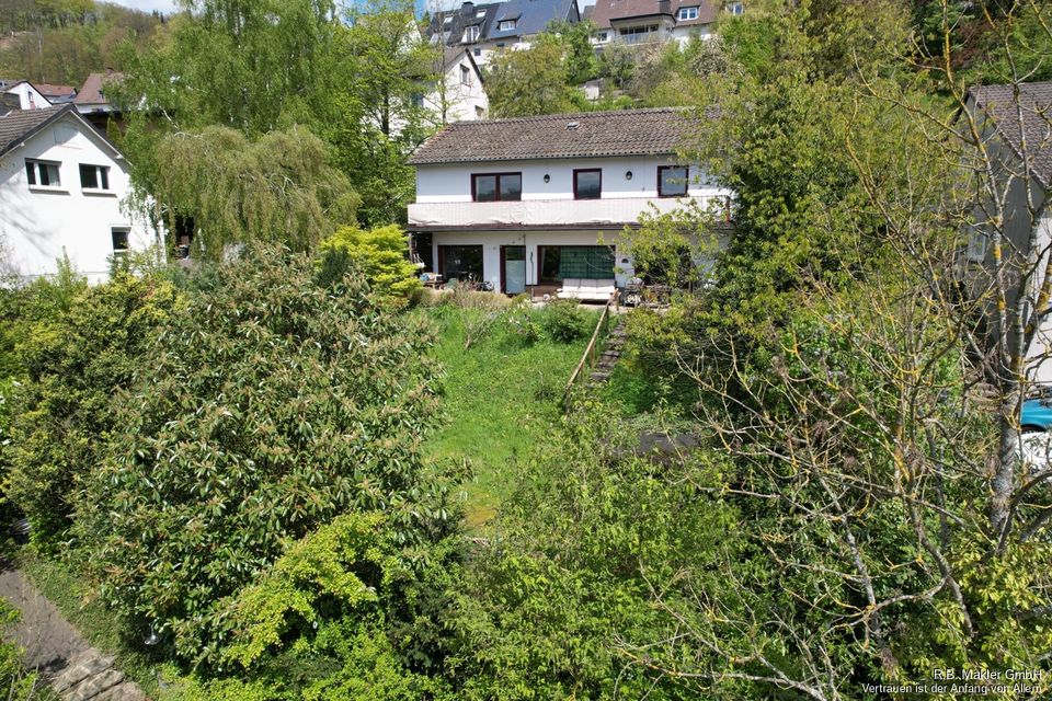 R.B. Makler: Einfamilienhaus mit großem Garten und traumhaftem Ausblick auf Werdohl in Werdohl