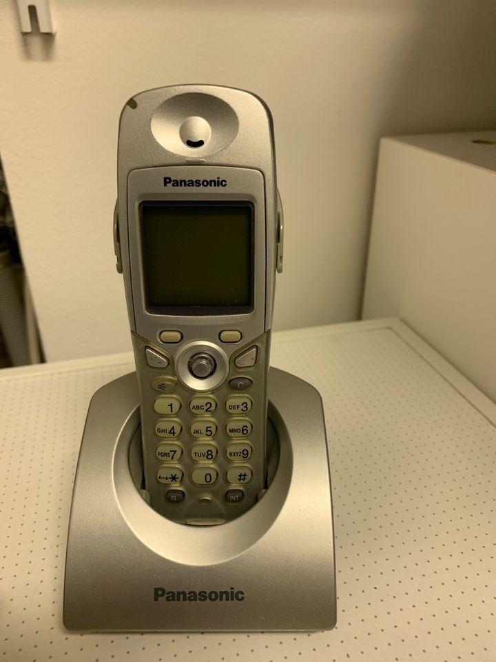 Faxgerät von Panasonic inclusive DECT Schnurlostelefon in Berlin