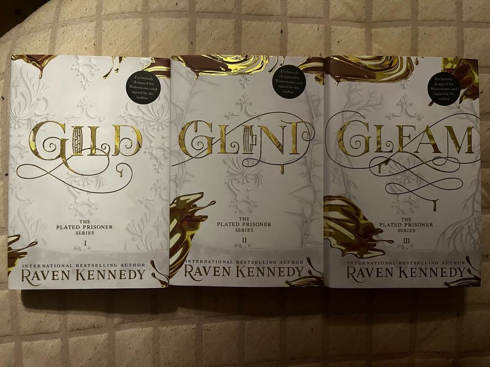 Plated Prisoner 1-3 Waterstones signed Editions (not Fairyloot) in Jena
