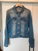 Only Damen Jeansjacke Blau Größe 40 Niedersachsen - Hemmingen Vorschau