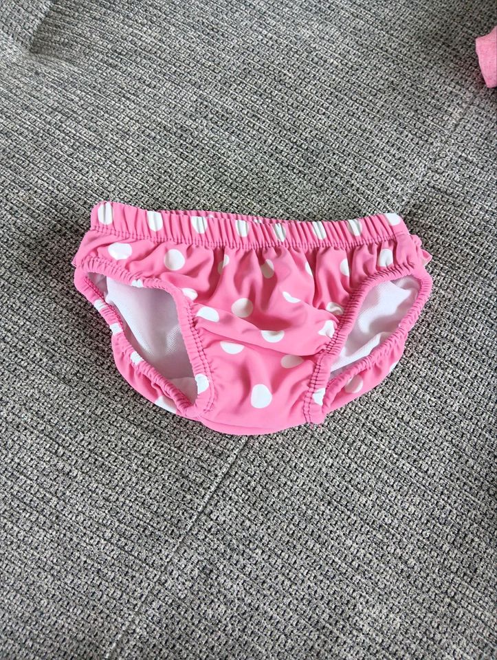 Badehose Mädchen 86/92, pink in Windeck