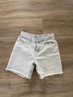 Bershka Denim Short kurze Hose hell blau used look 38 Bayern - Bergrheinfeld Vorschau