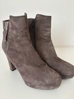 Unisa Damen Stiefeletten Gr. 38 Wildleder Schlamm farbig Hessen - Limburg Vorschau