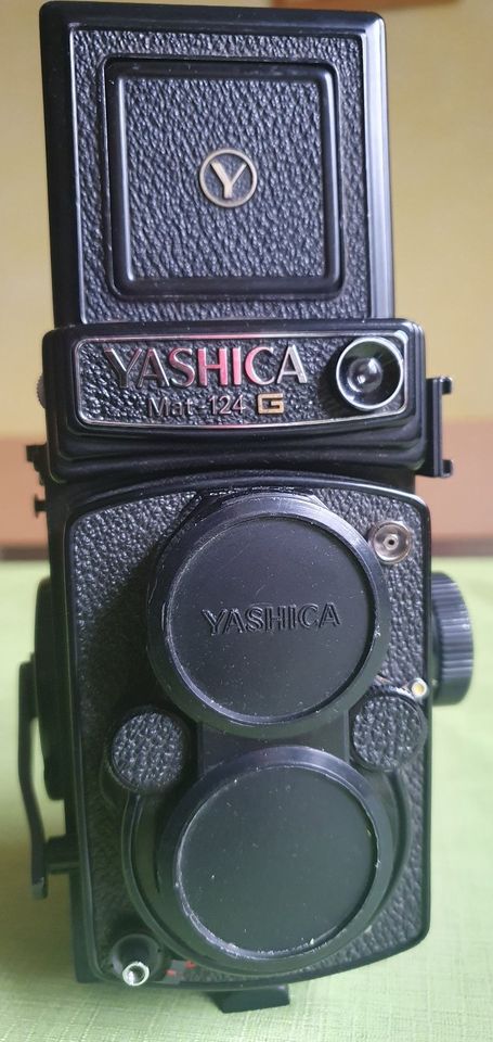 "Yashica Mat-124G 6x6 Kamera ca.Bj.1970-86 SN 2050353" in Bühl