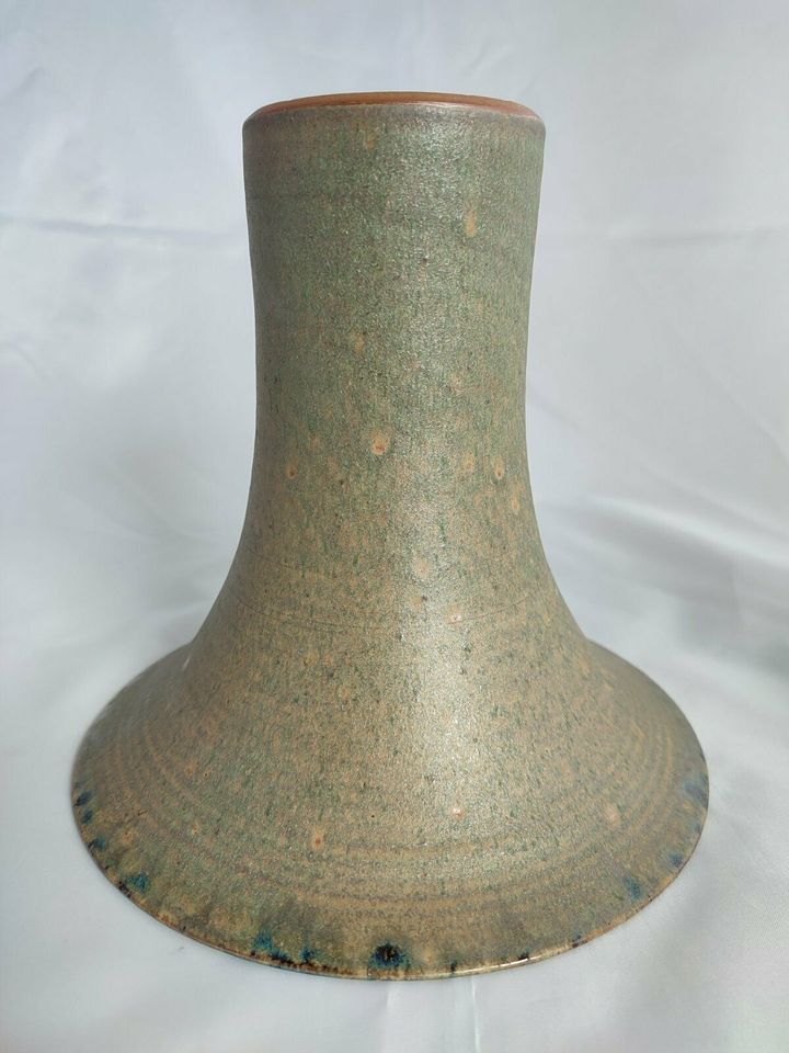 Trichtervase Vase Keramik signiert H. Lehmann Handarbeit Kunst in Wollmerath