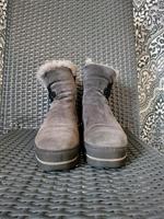 Winter Boots,grau mit Silber Rand rund um den Absatz Huchting - Kirchhuchting Vorschau