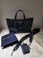 Tasche von Tommy Hilfiger blau Nordrhein-Westfalen - Mülheim (Ruhr) Vorschau