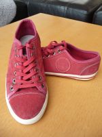 DOCKERS Sneaker Sportschuhe Halbschuhe rot GR 37 UK 4 Nordrhein-Westfalen - Siegen Vorschau