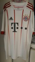 Orginal  FC Bayern Trikot James 11 München - Allach-Untermenzing Vorschau