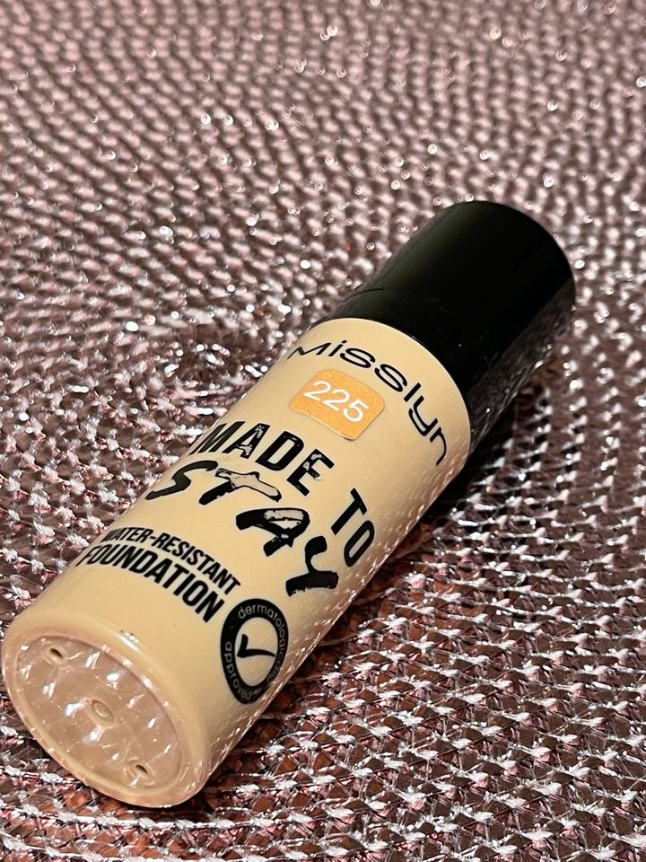 Misslyn made to stay foundation 225 fresh tan make up in Unna