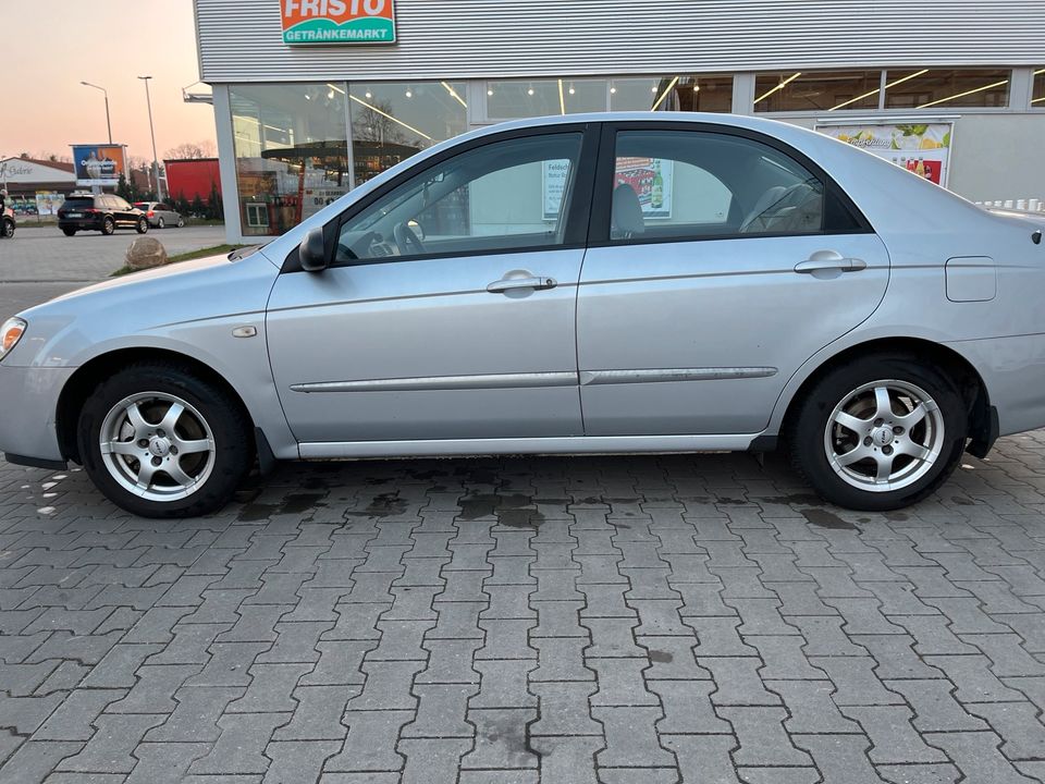 Kia Cerato 1.6 in Leipzig