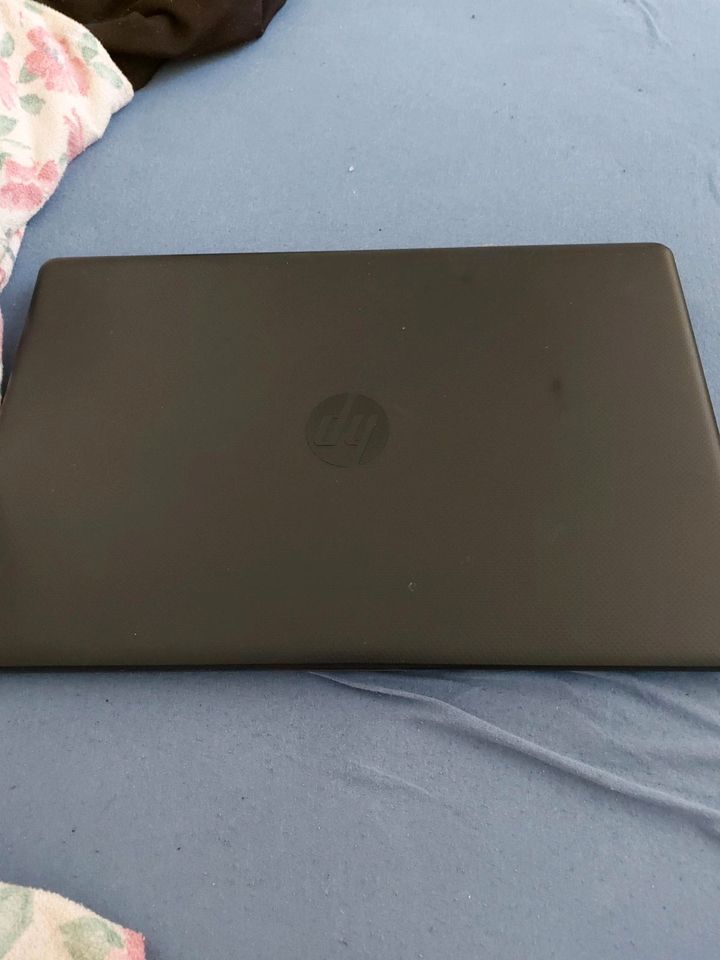 Laptop HP defekt Display schaden sonst geht in Tostedt