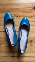Blaue Pumps von Görtz 17, Gr. 39 *wie neu* Berlin - Friedenau Vorschau