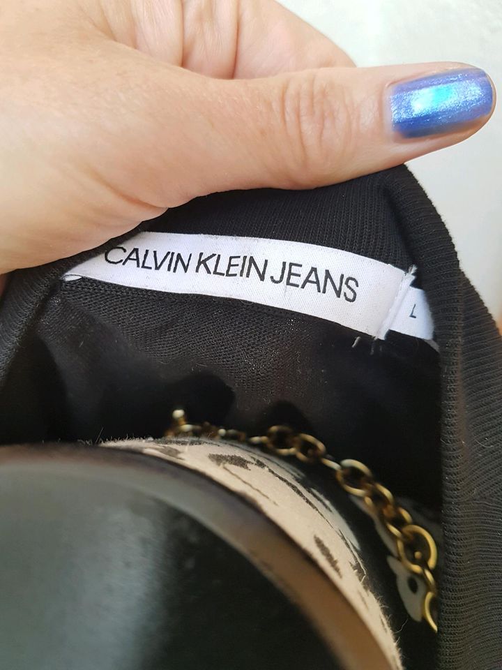 Neu Calvin Klein Tshirt Kleid Original Logo in Sulzberg