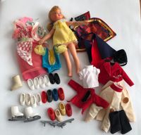 Schöne Barbie Mattel Tutti Kleidung/Schuhe 70er Nordrhein-Westfalen - Oberhausen Vorschau