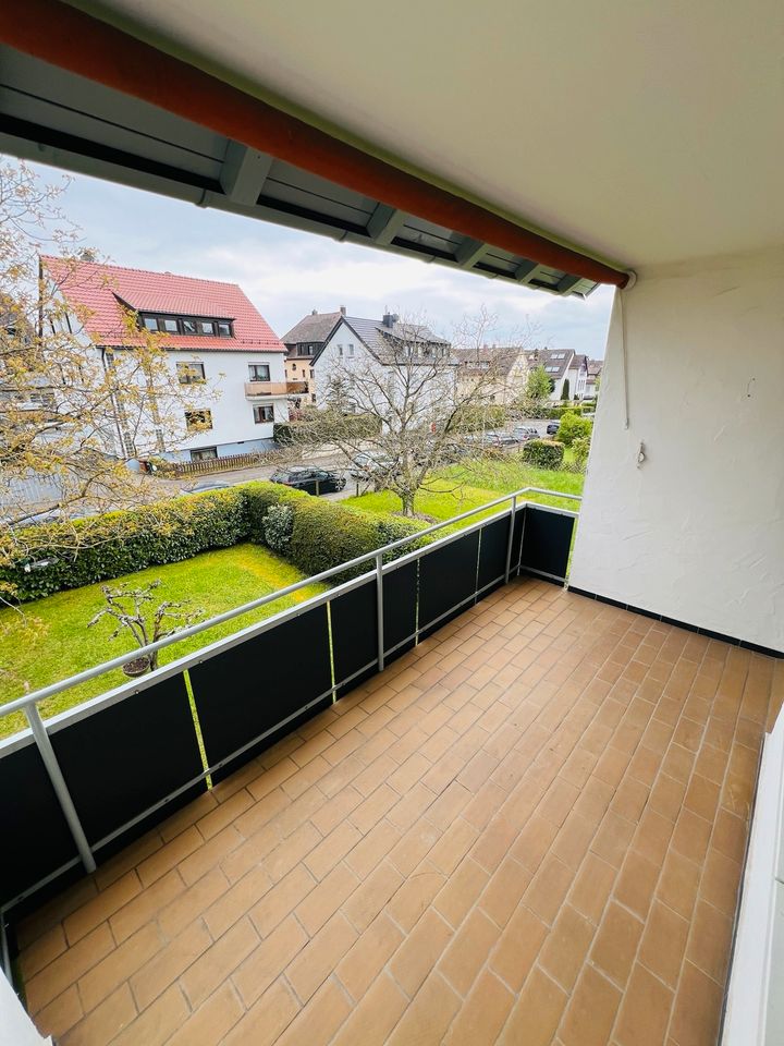 Attraktive 3-Zimmer-Etagenwohnung mit Balkon sucht neue Mieter! in Stuttgart