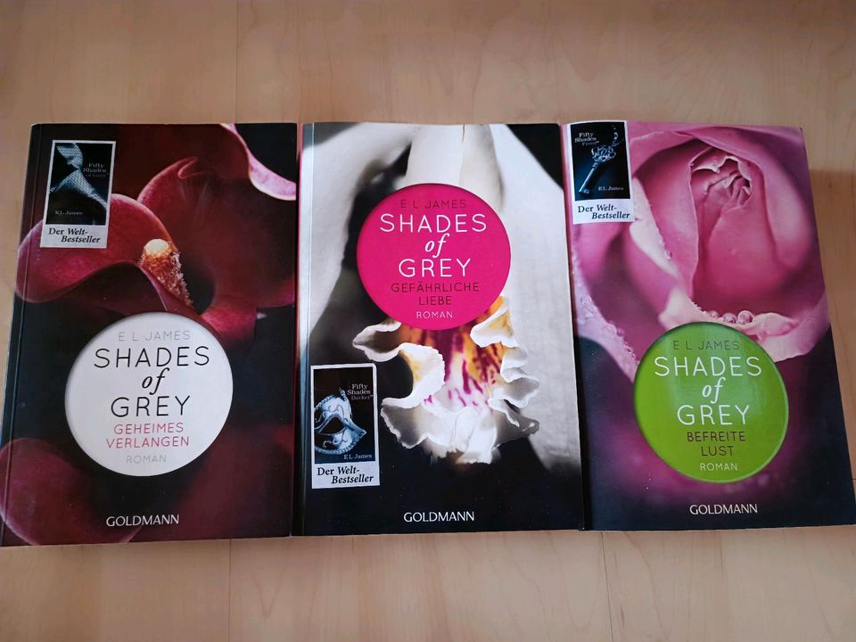 Fifty Shades Of Grey Bücher Band 1-3 + Buch Christians Sichtweise in Bad Saulgau