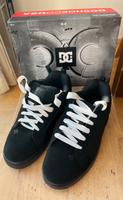 DC Shoes , Court Graffik , Neu ! Größe 45, Herren, Sneaker Bayern - Staudach-Egerndach Vorschau