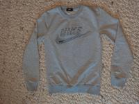 Nike Pulli Gr. S neuwertig  Sport Pullover Sweatshirt Bayern - Gilching Vorschau
