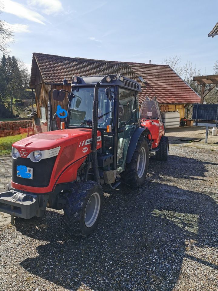 Massey Ferguson 3625 V Schmalspur Weinbau Obstbau kei Vario Fendt in Tettnang