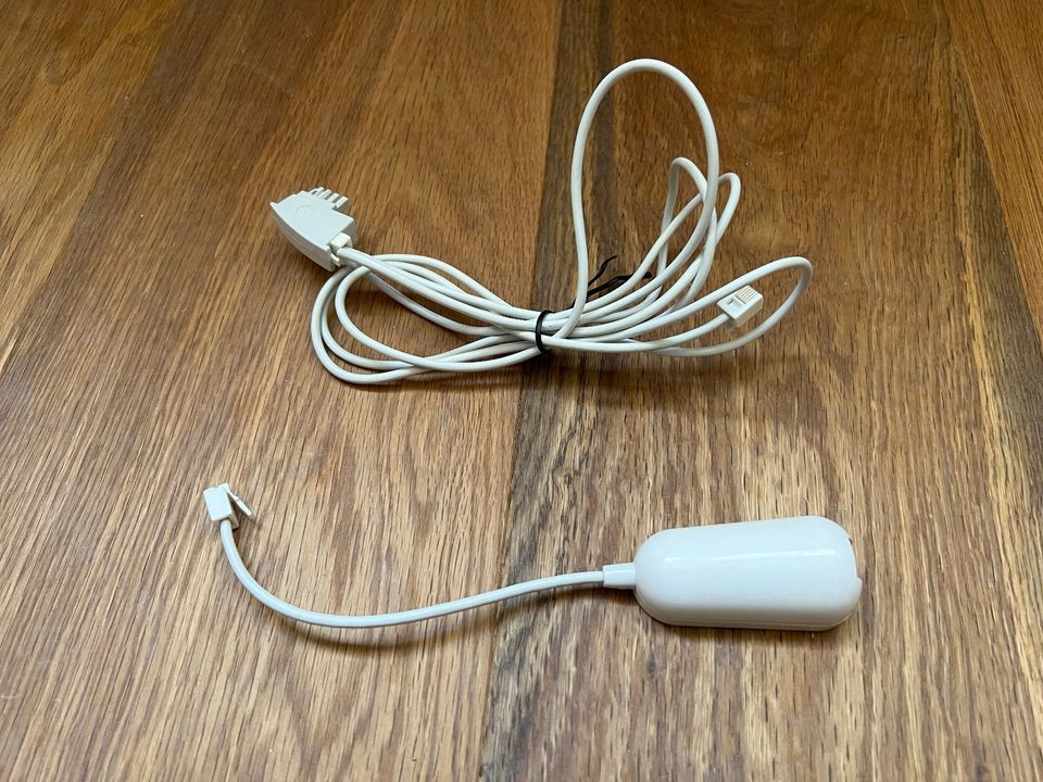 Apple PowerMac Ära Modem-Kabel mit RJ11/TAE Stecker + Adapter in Stuttgart